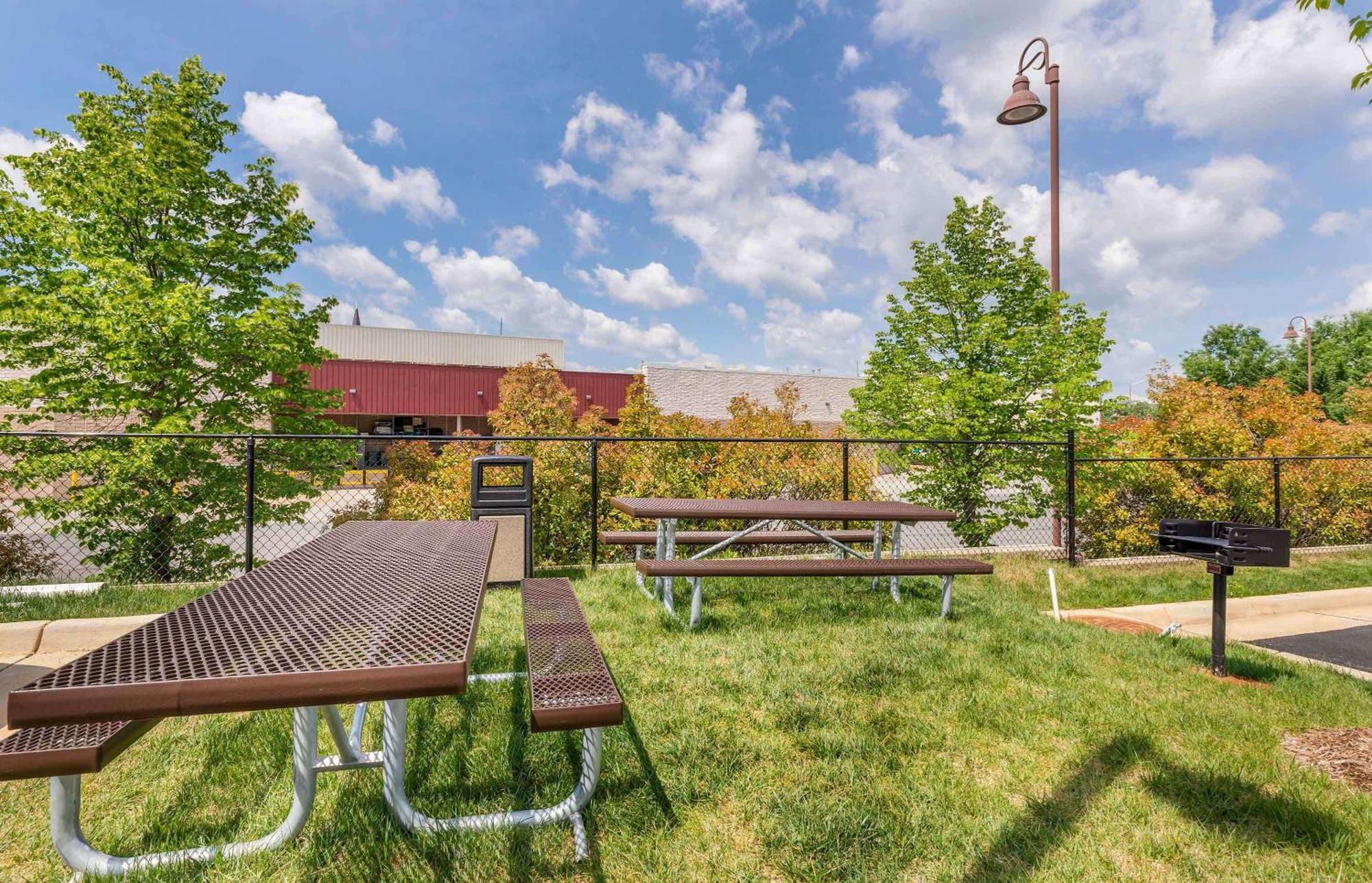Extended Stay America Premier Suites - Фредериксбърг Екстериор снимка